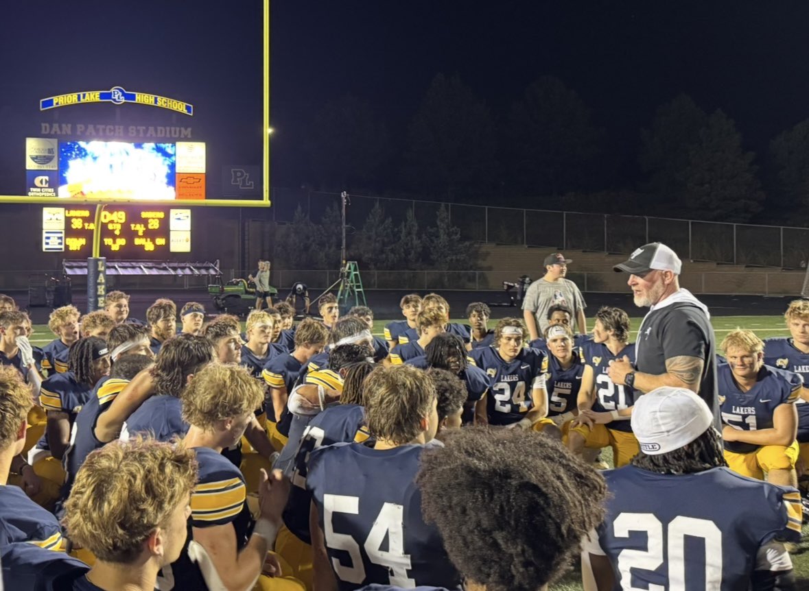 Big upset win for the Lakers over rival and 6th-ranked Shakopee on Homecoming! Check out my story for the full recap and a preview of another huge matchup Friday at 5th-ranked Lakeville South!🏈 priorlakefootball.com/news_article/s…