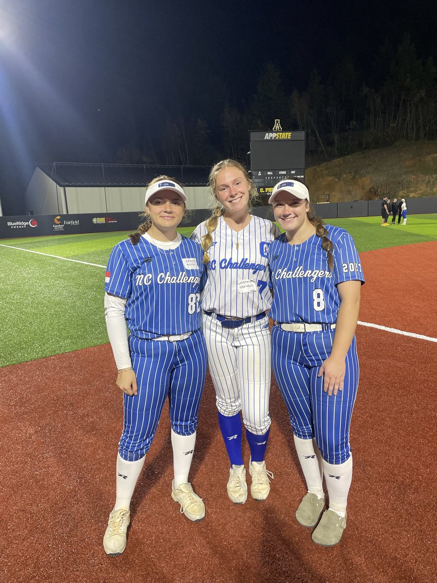 graciegiron2027's tweet photo. Thank you @AppStateSB for the amazing camp Sunday! Enjoyed the experience and getting to see some teammates while I was there!! @NCChallengers https://t.co/j99KQLH4Vx