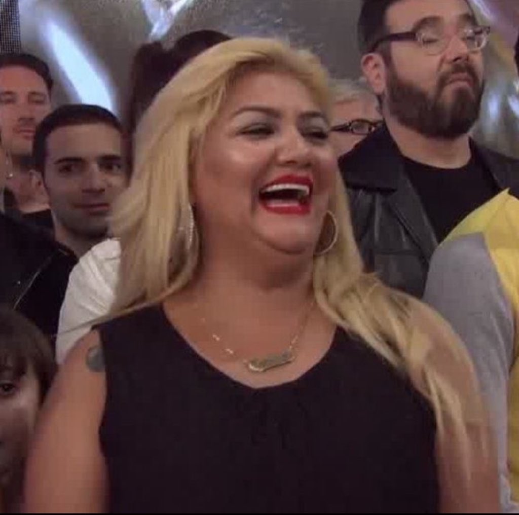 Recién es martes/ pero el viernes es feriado