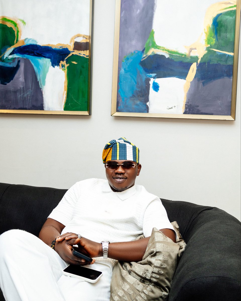 Kuturejnr's tweet image. Standing here today is a reminder that dreams from the trenches are valid 🙏🏽
Thank you to every Krusader who made this moment real. 💚

#Kuture #BBNaija #Grateful