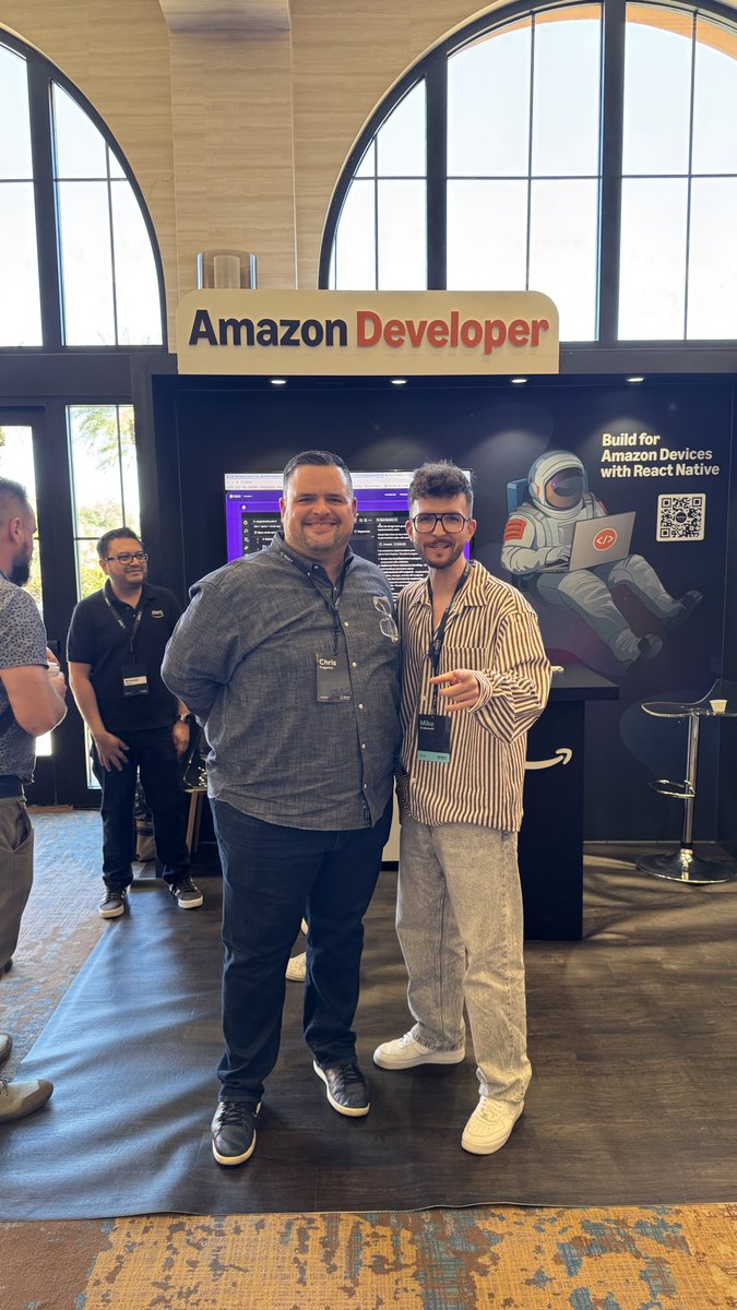 grabbou's tweet image. Took a few snaps with other founding partners as well! @expo @swmansion @AmazonAppDev @vercel looking forward to work on exciting community projects in the future!