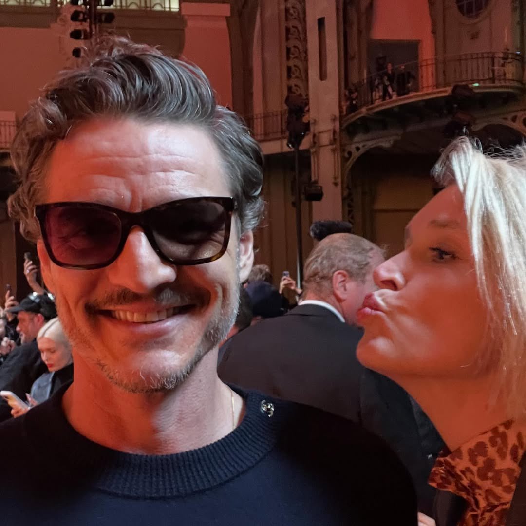 pascalarchive's tweet image. Pedro Pascal with Peggy Frey at the Chanel show in Paris

📸 peggfrey | instagram