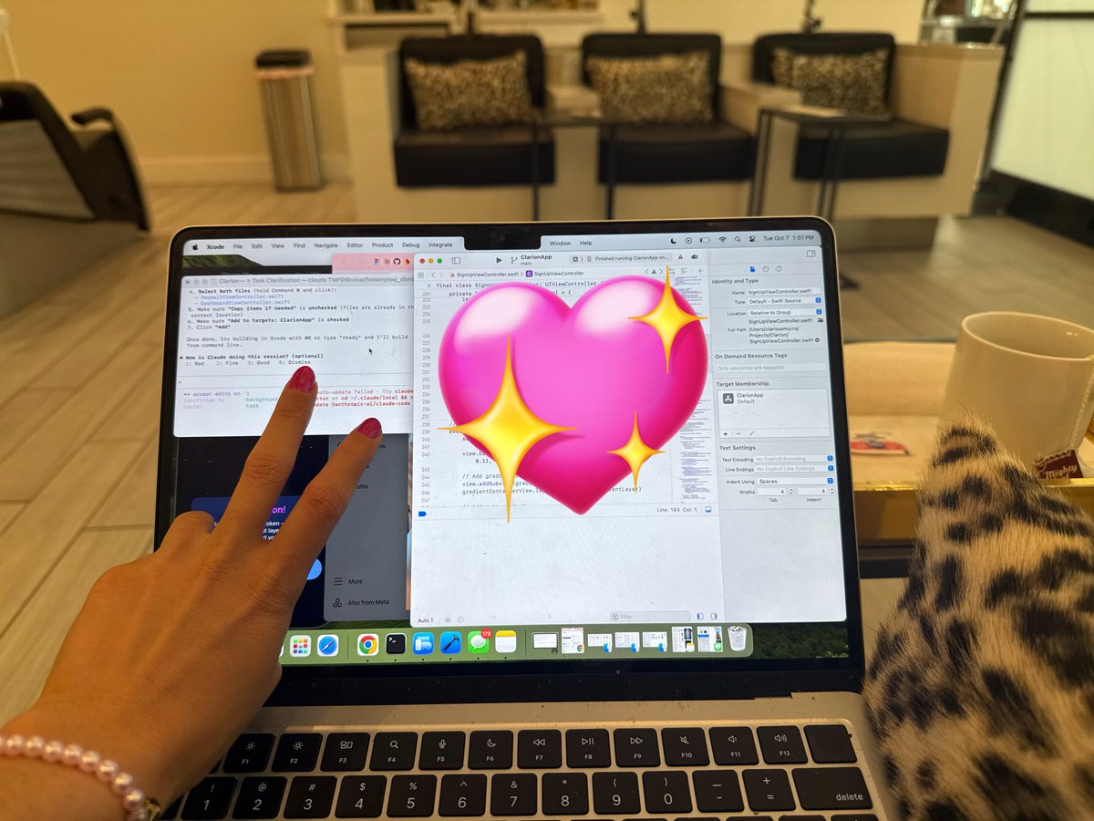 ClarissaMurra's tweet image. coding through a color change 💕🤭🧖‍♀️🫧 #vibecoding #hairsalon