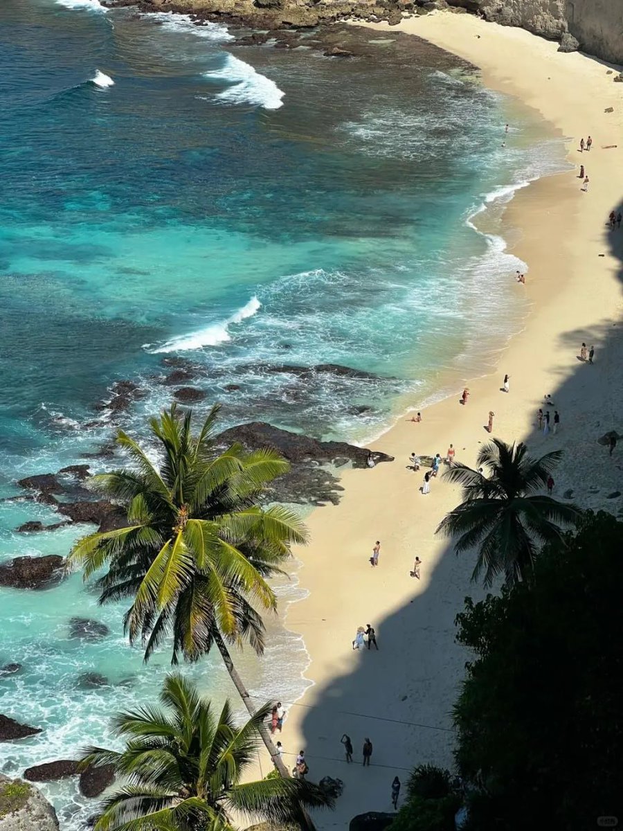 HiteshD74338631's tweet image. Every scene on Paris Island is as beautiful as a painting, making people slow down their pace. Where will the next stop of the trip be?