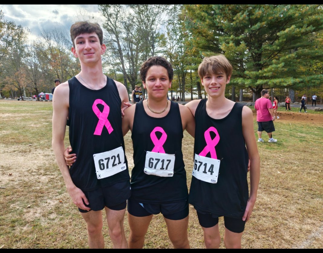 The boys team took 4th in the Conference Championship meet. Matteo Balestrieri and Ben Torres both earned 2nd team all conference honors. 
#hardworkpaysoff