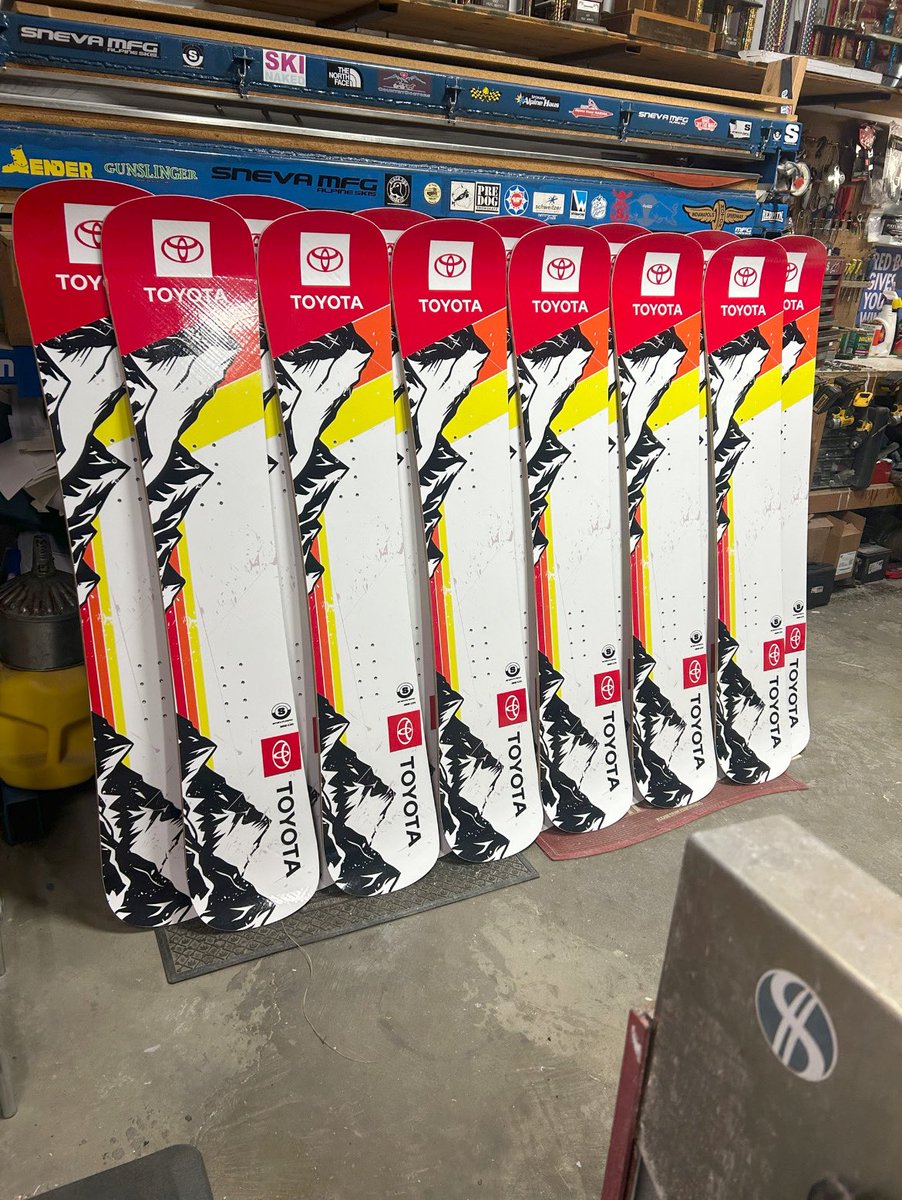 SnevaMFG's tweet photo. TOYOTA boards heading out to NW Toyota dealerships! #ski #snowboarding #pnw https://t.co/b4zFA9MG4C
