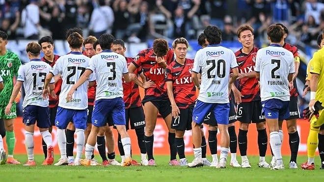 12pointers's tweet image. 濃野公人『重圧がかかるのはもちろんあるはずですが、それを喜び、楽しさに変えていくのが大事だと思います』

◆ラスト5戦で“包囲網”が増す首位の鹿島が頂点に辿り着くためのポイント。“教科書通りではない臨機応変さ”と“プレッシャーを楽しむ度胸”(サッカーダイジェスト) buff.ly/LoudRm1