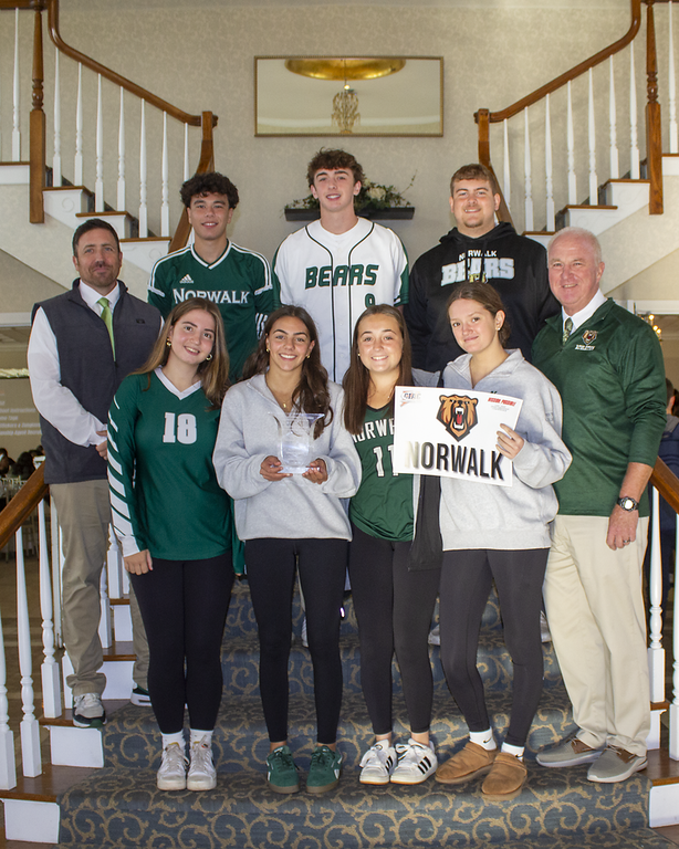 NorwalkBearsAD's tweet image. We are honored to be one of 28 schools to earn a Michaels Jewelers Achievement Cup! Great job by our own Gavin Chakar, speaking on  being a great teammate! #bearpride #ciacsports