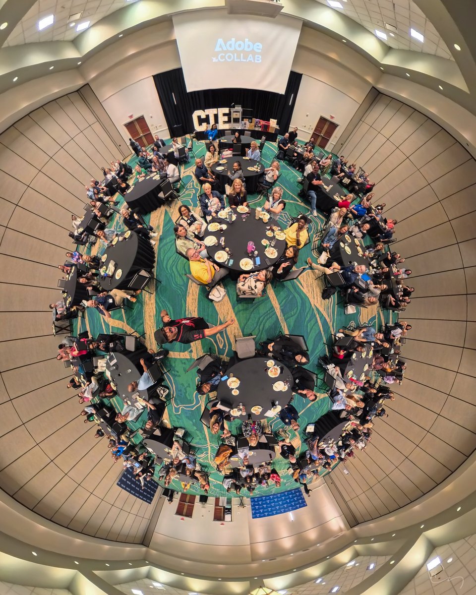 ClaudioZavalaJr's tweet image. What an incredible past two days at The Collab in San Marcos, TX! 🙌🏾

The Adobe for Education team had an amazing time connecting with DECA advisors from across Texas — sharing how @AdobeExpress empowers students to design, create, and bring their ideas to life.

I also had the…