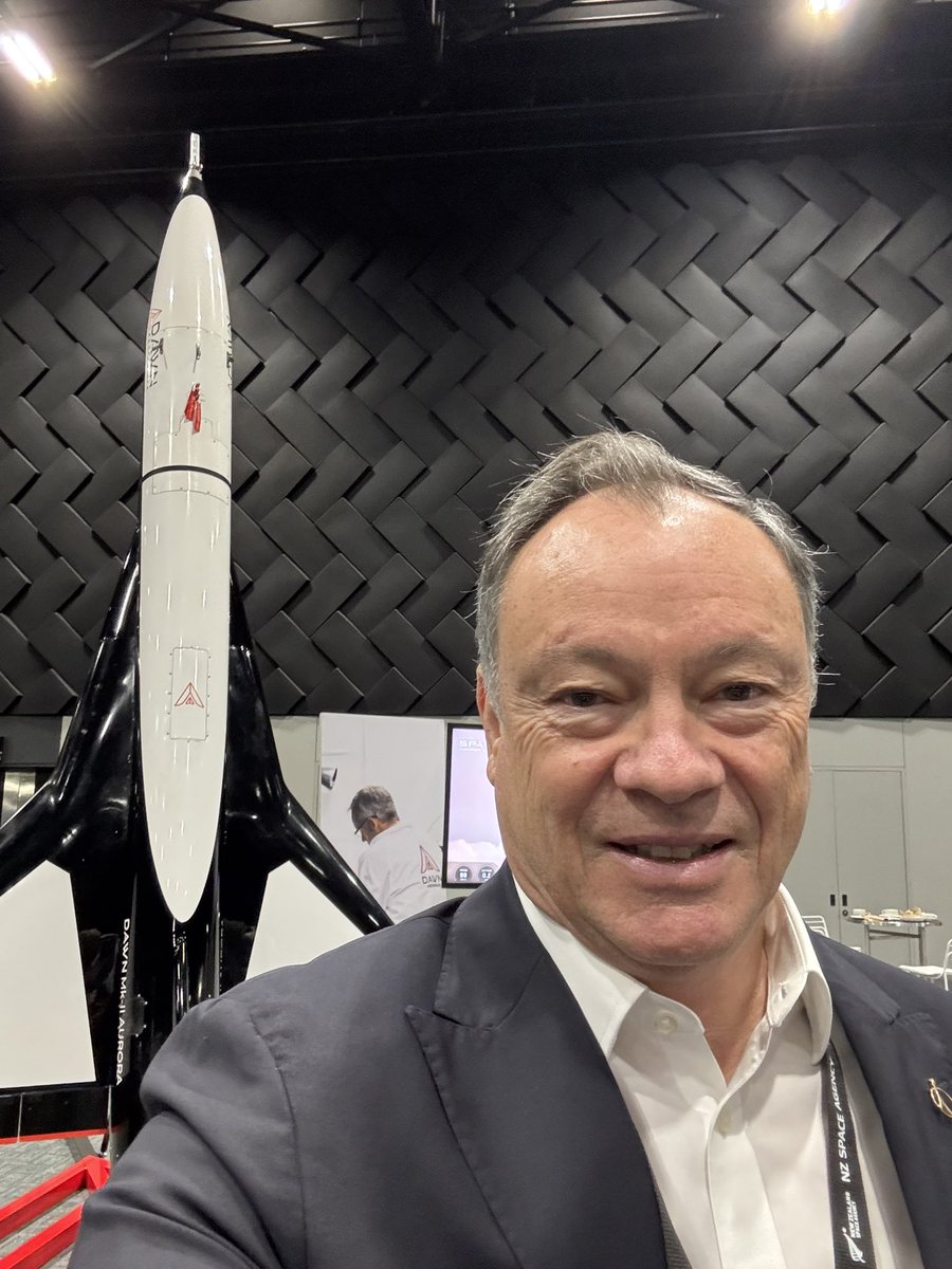 CommanderMLA's tweet image. Great to visit @DawnAerospace in Christchurch yesterday, and see them again here at the New Zealand Aerospace Summit @AerospaceNZ