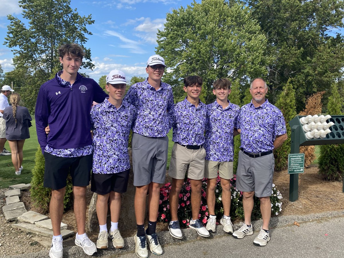 RoyaltonGolf's tweet photo. The Bears winning season came to an end as they failed to advance from Districts.  Special thanks to coach Sprunger and Woody who plan to retire from coaching this year.⛳🐻
Patrick Mansbery 84
Ryan Wilson 84
Spencer Sefcik 86
Lucas Stringer 87
Zach Horiba 91 https://t.co/DorGl9mKH7
