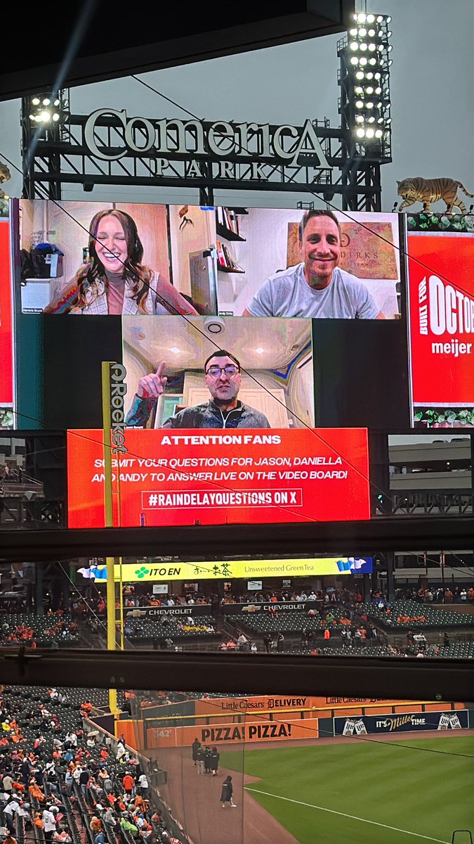 daniellabruce_'s tweet image. Ya just can’t get rid of us. @andydirks12 @jasonbenetti #RainDelayQuestions #RepDetroit