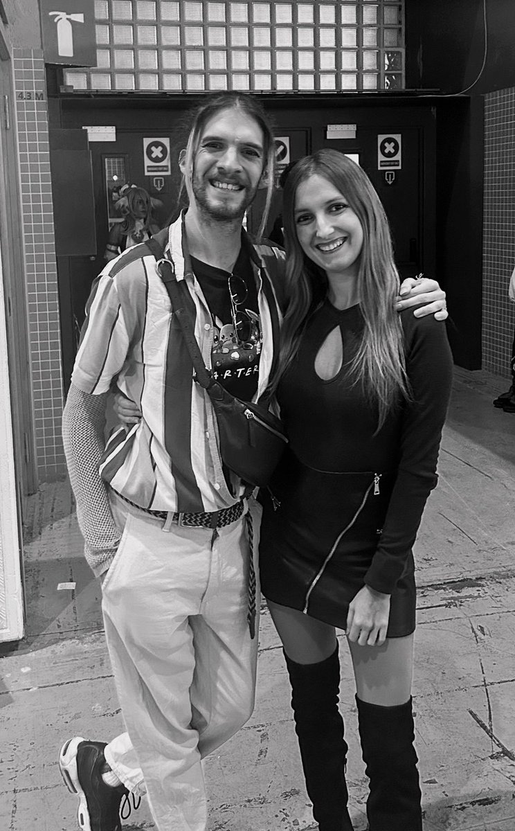 Es durísimo escribir esto, pero quiero poner esta foto nuestra con tu preciosa sonrisa, porque no pienso olvidarla nunca.

Te quiero, por siempre, mi Lahe 🤍