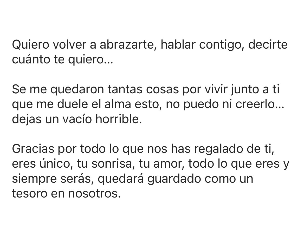 CrysCraftt's tweet photo. Es durísimo escribir esto, pero quiero poner esta foto nuestra con tu preciosa sonrisa, porque no pienso olvidarla nunca.

Te quiero, por siempre, mi Lahe 🤍 https://t.co/hWpb19CUZa