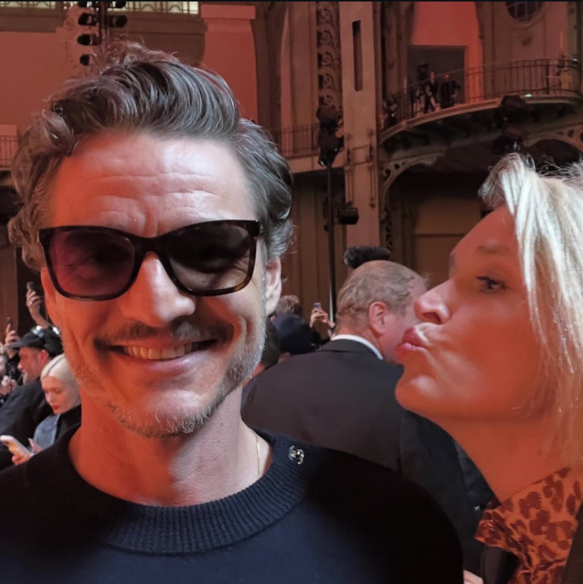 infopascalbr's tweet image. Quero dar um beijo nessa covinha! 🥹

📸| Pedro Pascal extremamente adorável em novas fotos compartilhadas por Peggy Frey (@/peggfrey) no instagram.