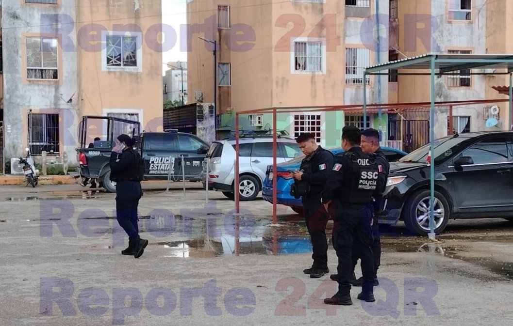 reporte24qr's tweet photo. #Reporte24Qr 
#Cancún.- La tarde de este martes se vivió una intensa movilización policiaca en la región 259 del fraccionamiento Villas Otoch Paraíso
 https://t.co/pf2g2qv5qP https://t.co/dFQKUKb9cJ
