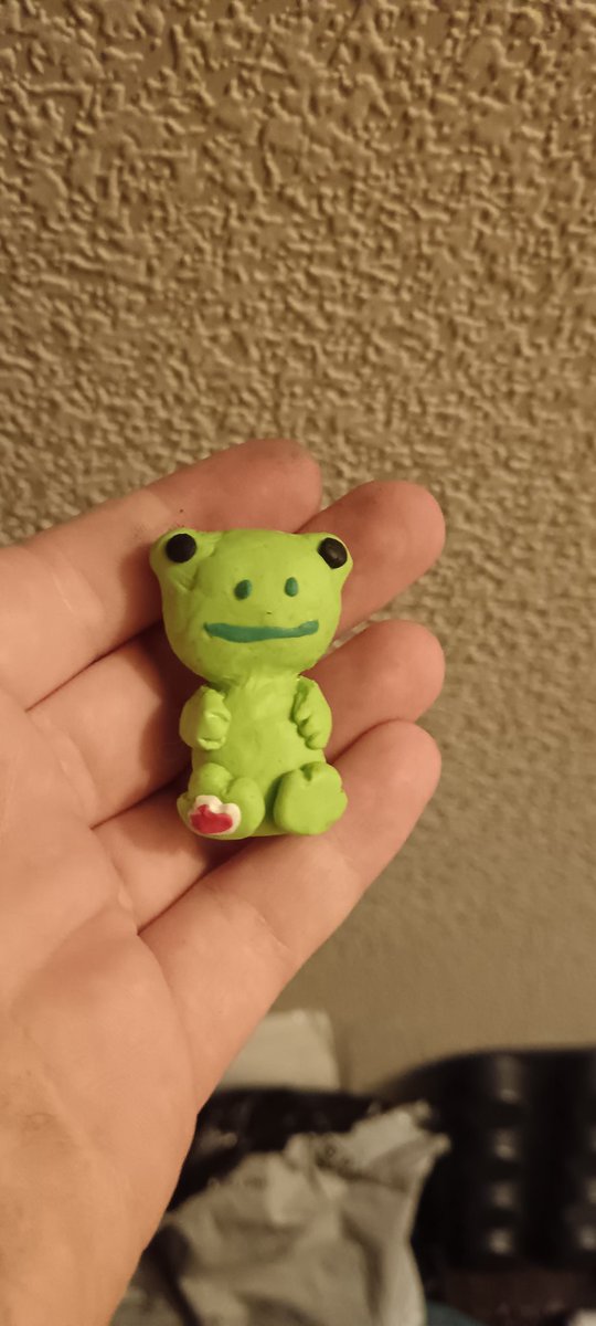 EggsoluteUnit's tweet photo. Build a Bear Clay froggy https://t.co/yxZPxuiDz2