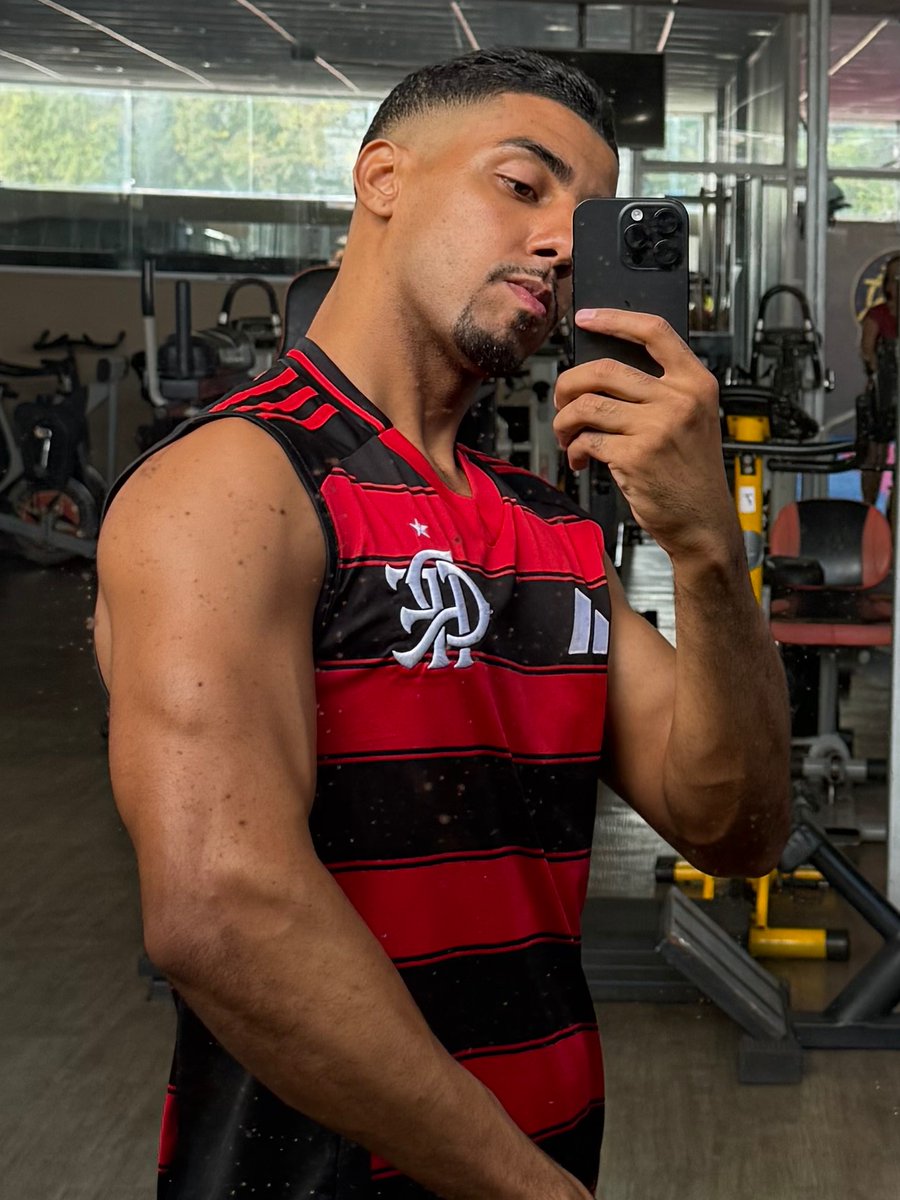 matheus8crf's tweet photo. 🔴⚫️
#CRF https://t.co/GYrQDzPjEr