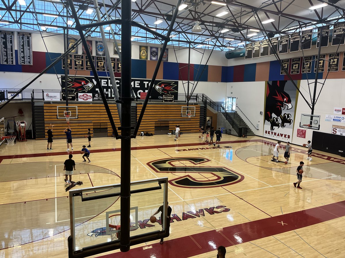 PrepHoopsOR's tweet photo. 📍Southridge High School https://t.co/wW7dGcrphq
