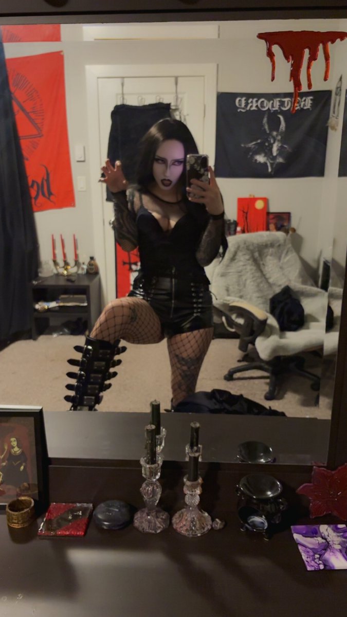 carriongremlin's tweet photo. https://t.co/kzp58lAP1I