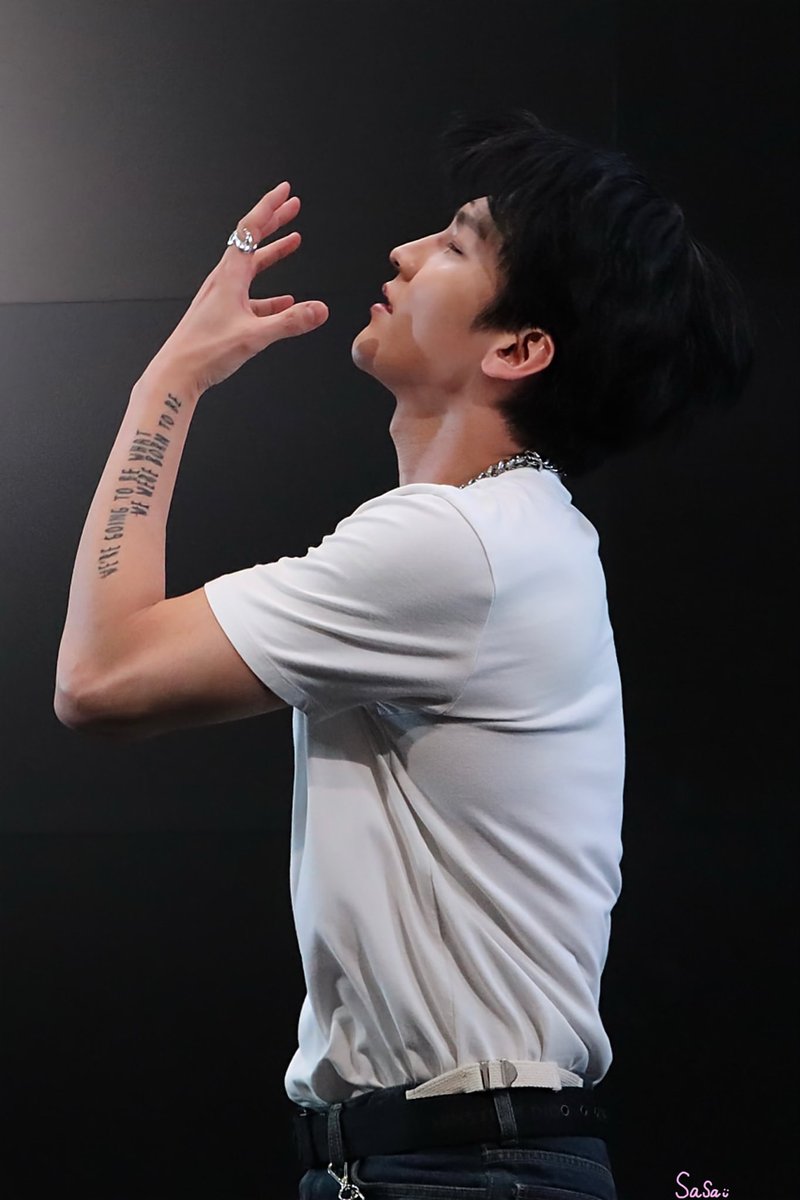 원서시🩷🦖

(2025.02.18 Osaka)

#VANNER #배너
#곤 #GON