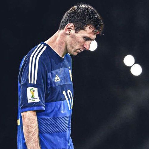 MessiLeoBrasil_'s tweet photo. "Porque a vida é assim, tropeçar, levantar-se de novo e tentar outra vez lutar pelos seus sonhos…"

- Lionel Messi https://t.co/tsOiyrJjTU