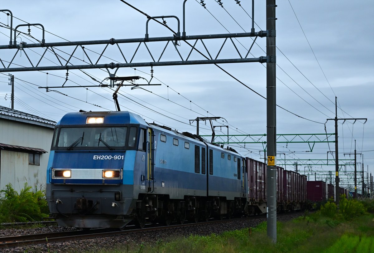 2025/10/08
2088レ
EH200-901