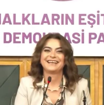 Bu sırıtışı unutmayın, bu pişkinliğin hesabı elbet ödetilecek.