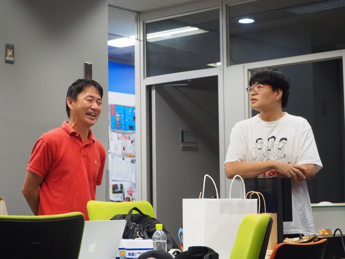 flat954's tweet image. 久しぶりの再会のはずが…
話しだしてすぐに揉める盟友。

#ふらっと954