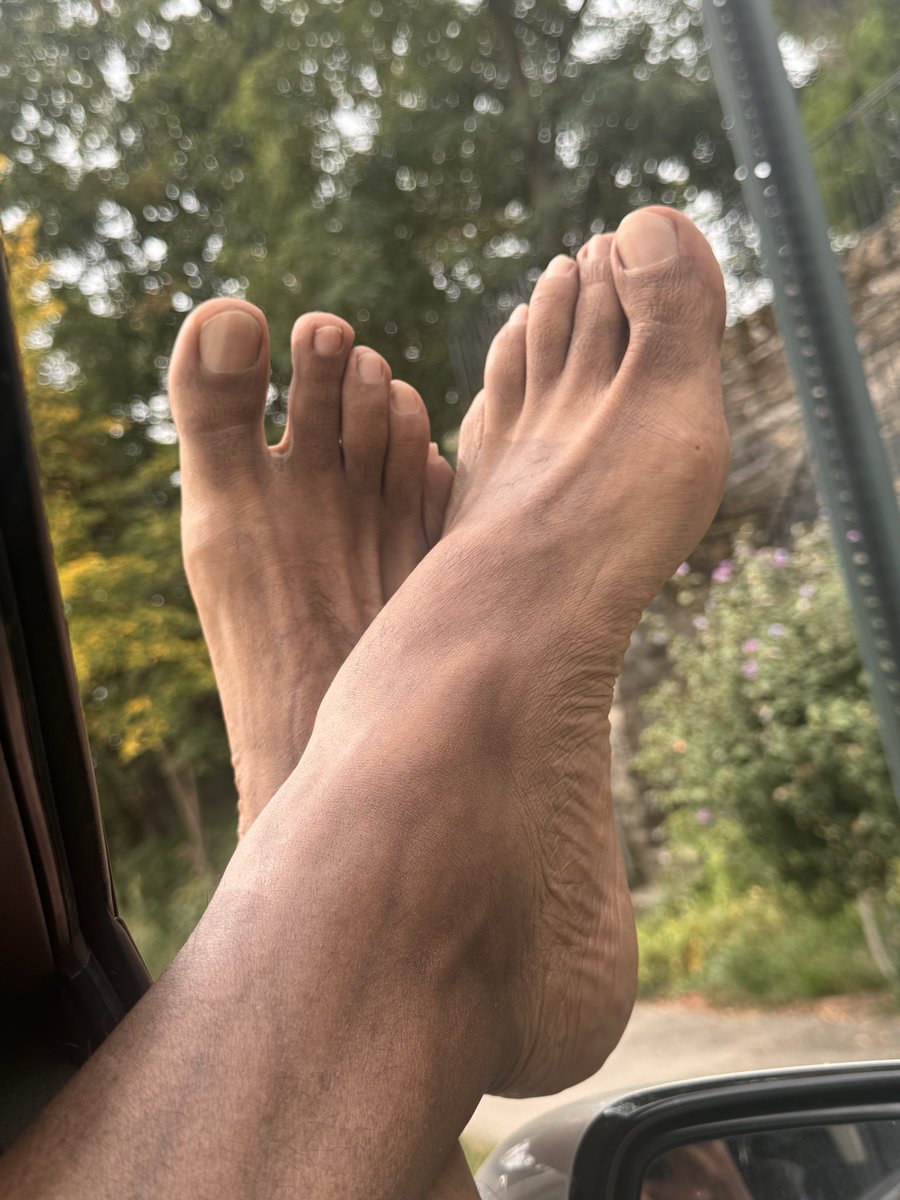daarchking's tweet photo. So I’ve been told… https://t.co/JEXDJsTzNm