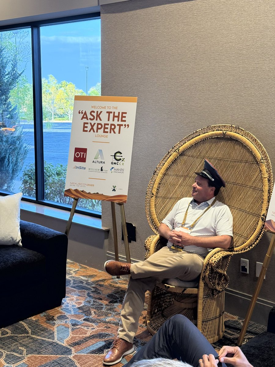 NexusLabsPro's tweet image. Joe Gaspardone of Montgomery Technologies rocking the Ask the Expert chair at #NexusCon