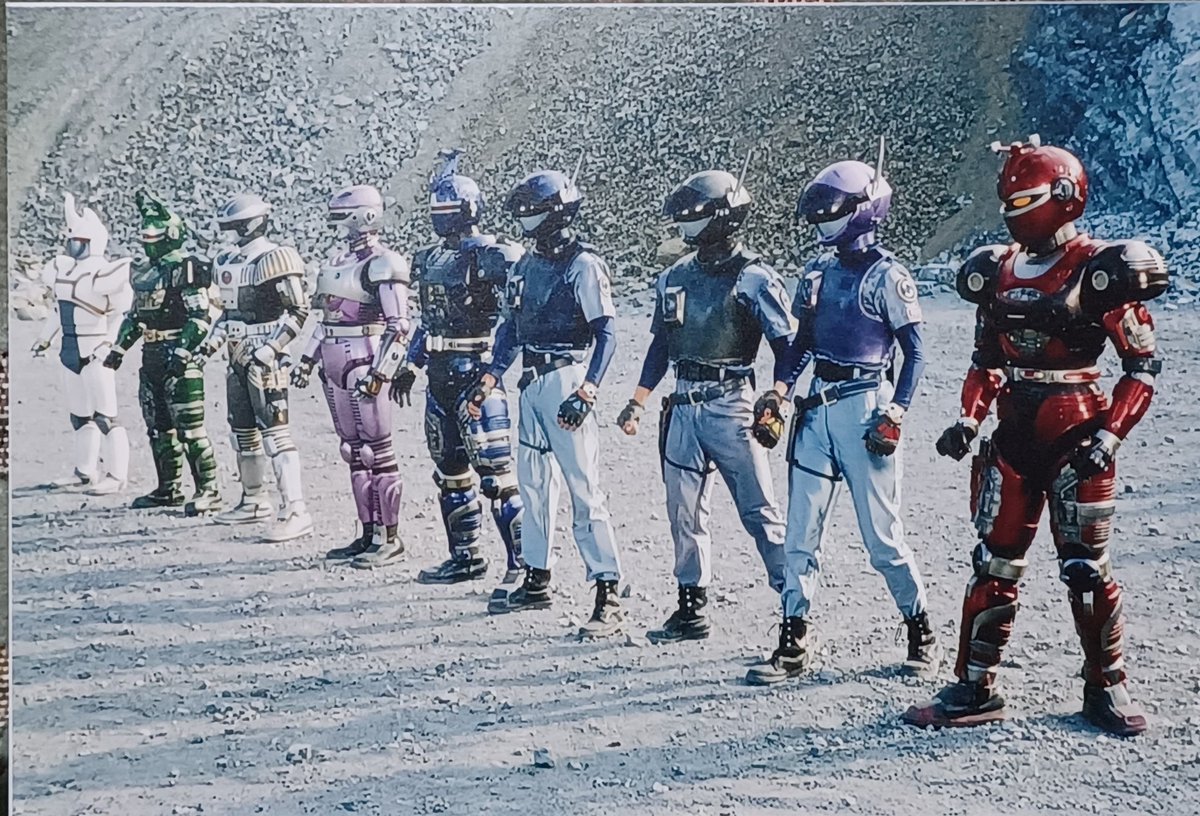 RP
ニコ動「重甲ビーファイター」本編完結！ ハッキング攻撃の中断からよくぞここまで……🥹🥹🥹
ラストがブラックビートとの対決ってことに驚いたのよく覚えてるな〜。

そして次週は遂に……！！！
遂にアイツら帰ってきますぞ(*/ω＼*)ｷｬｰ!!💜💙🖤(画像でネタバレすな🤦‍♀️)