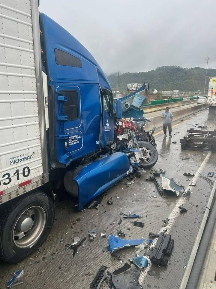 boneheadtruckrs's tweet photo. Today in West Virginia... https://t.co/HnZQ5WeHgJ