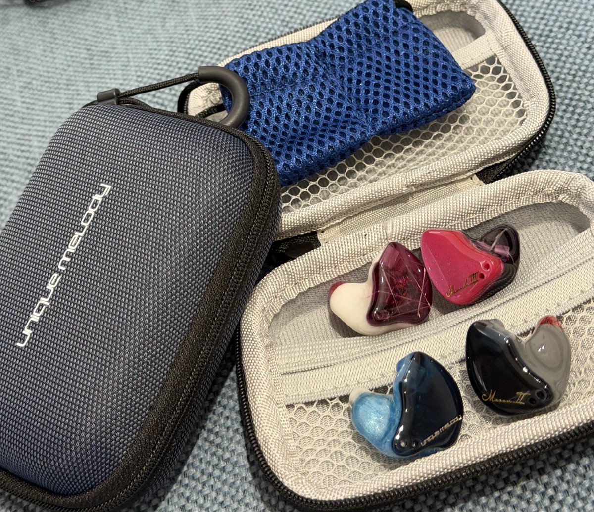 tmau11's tweet photo. MASON IIとマベ3がメンテナンスから戻ってきたーー🙌
ケースにまで入れて返送してくれて費用無料とかマジ神キャンペーンだった🥰
#UniqueMelody
#MixWave https://t.co/23koTDwwX7