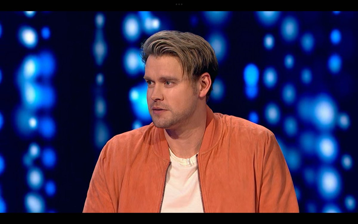 PCOBmidias's tweet photo. 📷|Screenshot do Chord Overstreet no  episódio do Celebrity Name That Tune.  Episódio, que foi ao ar na FOX em 6 de outubro de 2025. 1 https://t.co/VWcHWVteo4