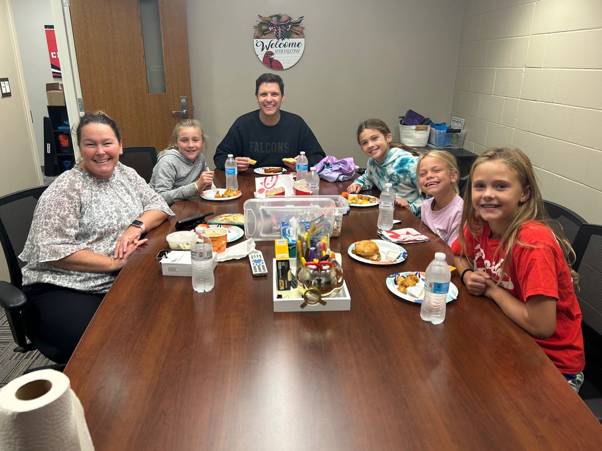 Kelly Mertz tweet media