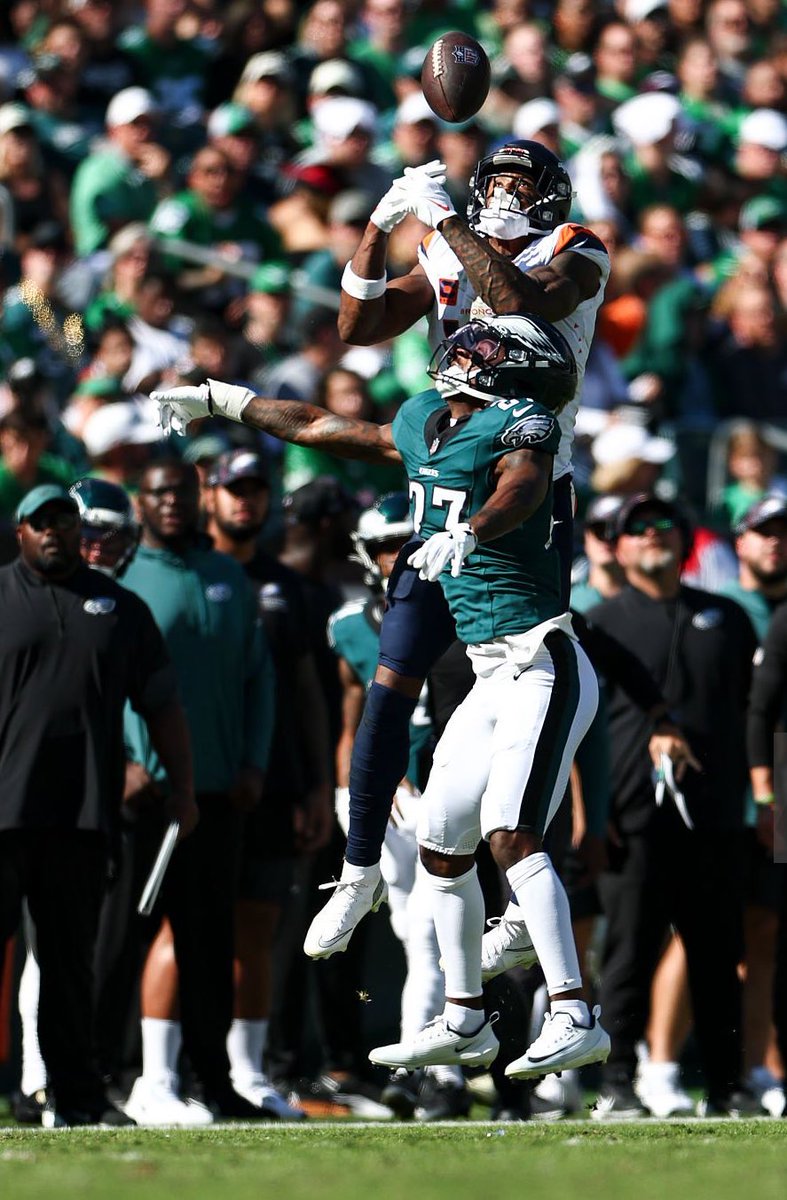 DailyBroncos's tweet photo. One thing nobody’s talking about from the win over the Eagles — Courtland Sutton cooked Quinyon Mitchell all game https://t.co/XVLw0hXR8n