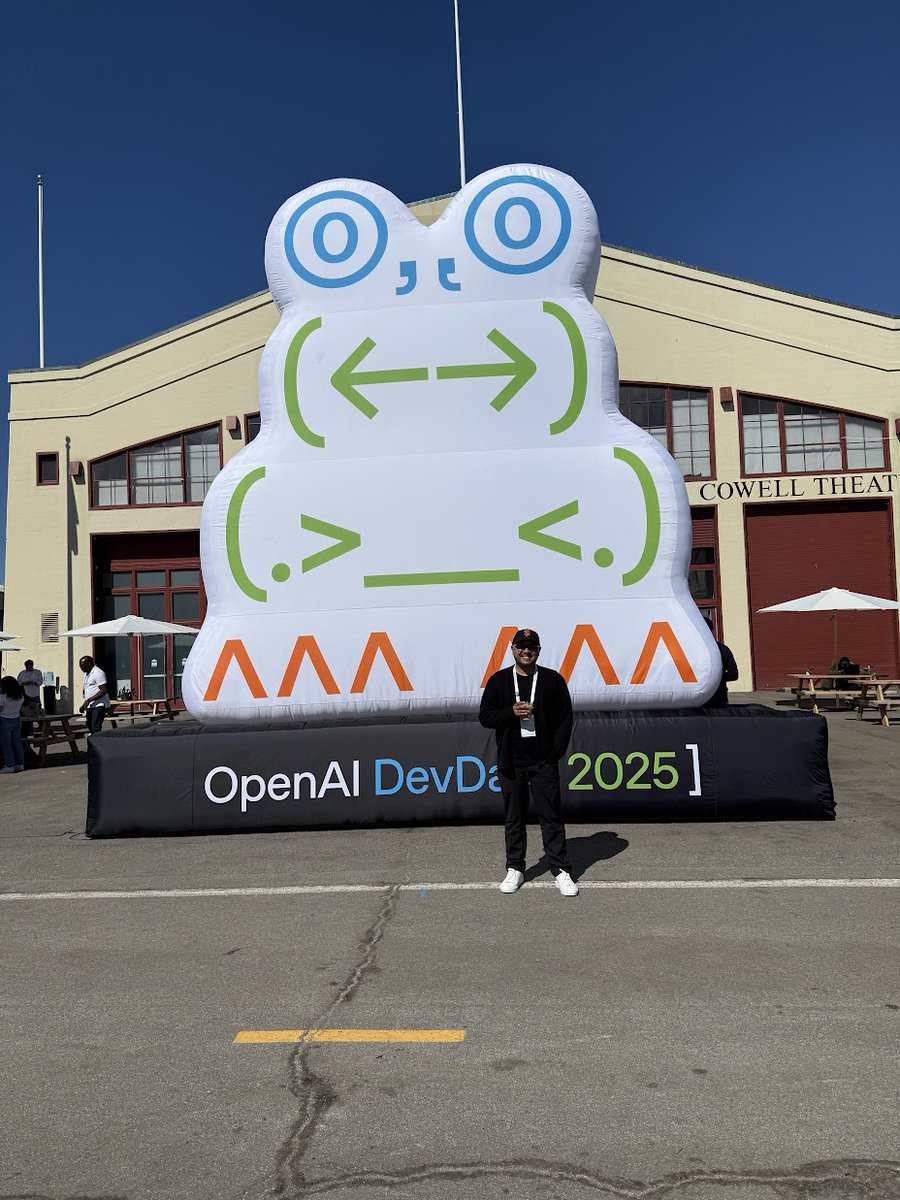 MichaelFNunez's tweet image. Scenes from the third annual OpenAI Dev Day. 📸✨ #OpenAIDevDay #DevDay  #AI #Tech