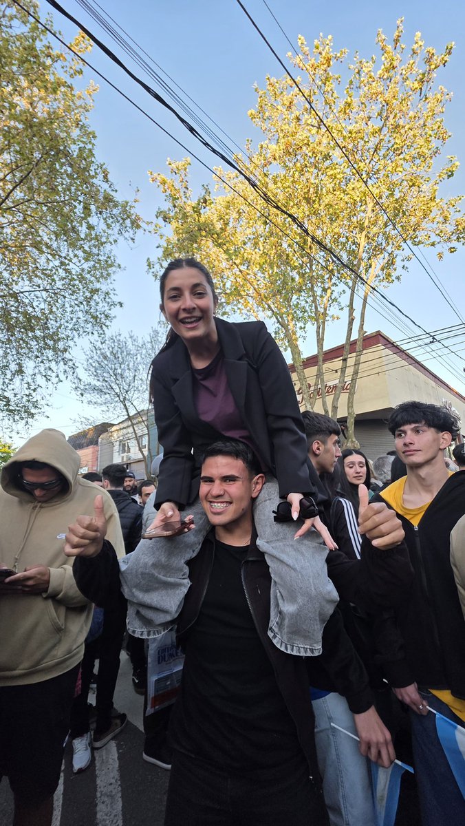 NOSOTROS NOS SUBIMOS A LA <a href="/LaSantiletaOk/">LA SANTILETA</a>