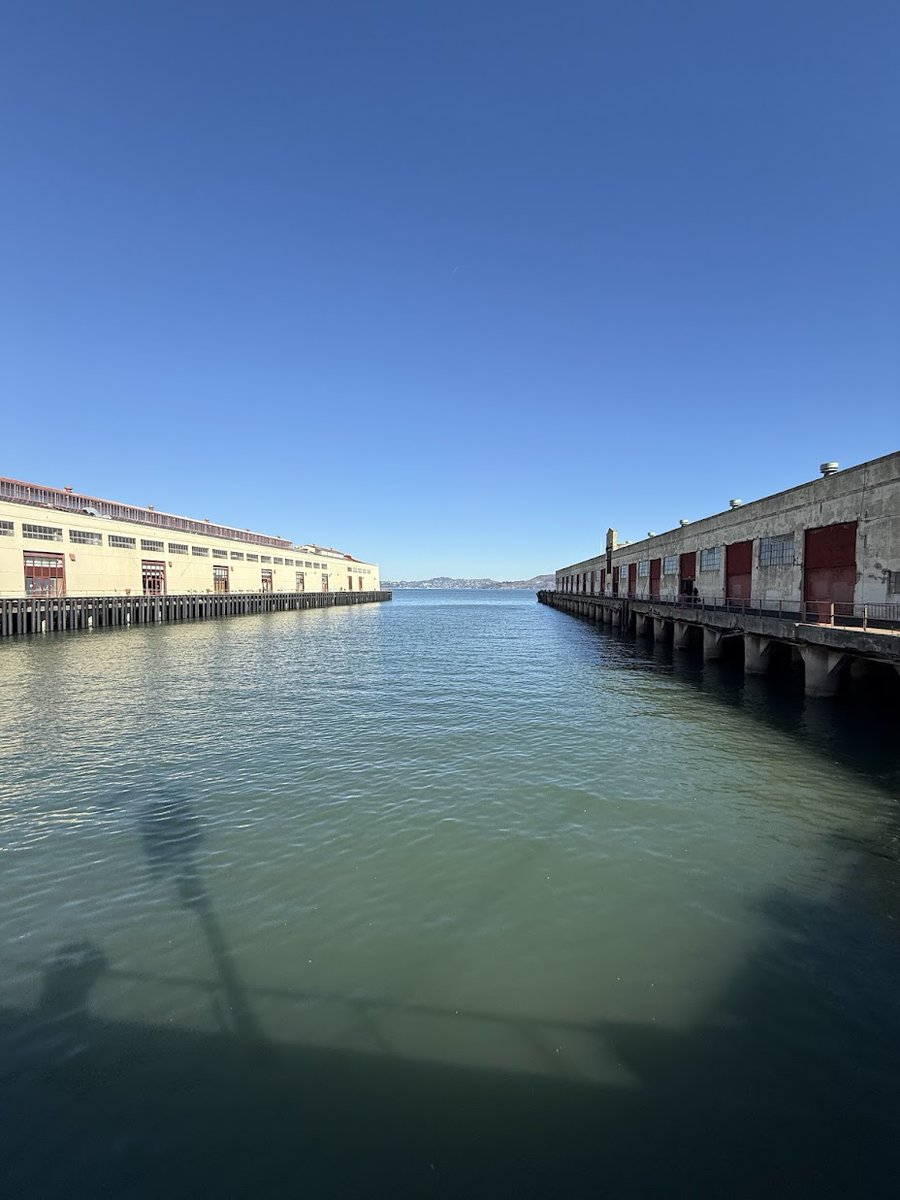 MichaelFNunez's tweet image. Scenes from the third annual OpenAI Dev Day. 📸✨ #OpenAIDevDay #DevDay  #AI #Tech