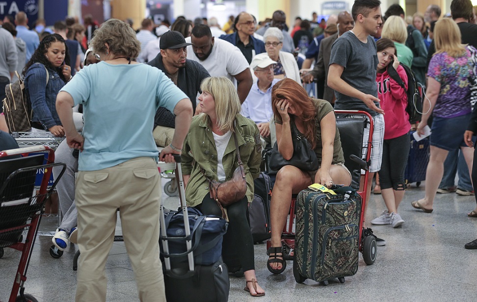 takingthekids's tweet image. Already this year, tourism into the US was down. And now this government shutdown. Read how it affects travelers and the US tourism industry in our latest TAKING THE KIDS blog. takingthekids.com/what-the-gover… #falltrips