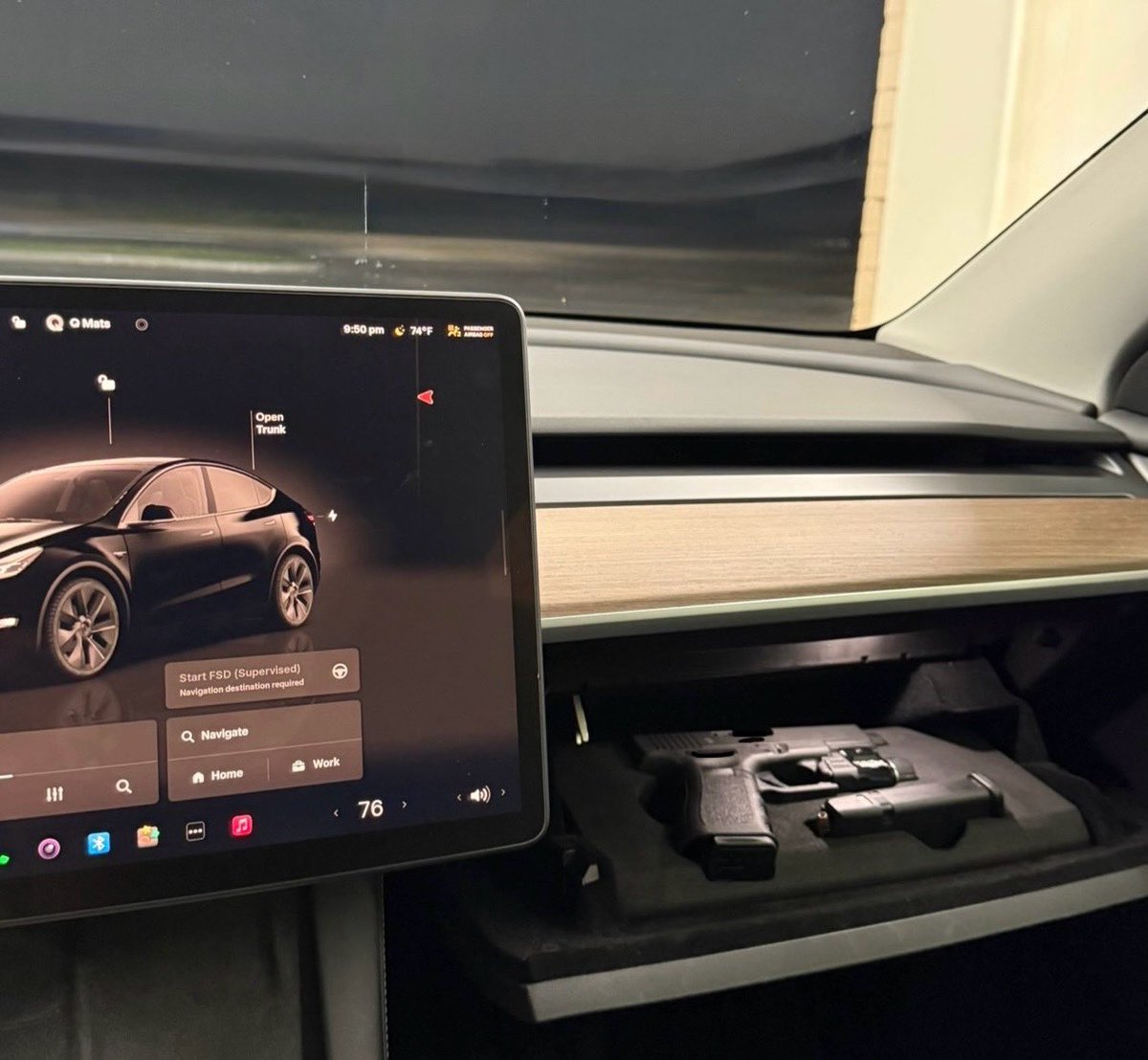 Can’t stress this enough.. only one of these has this glovebox