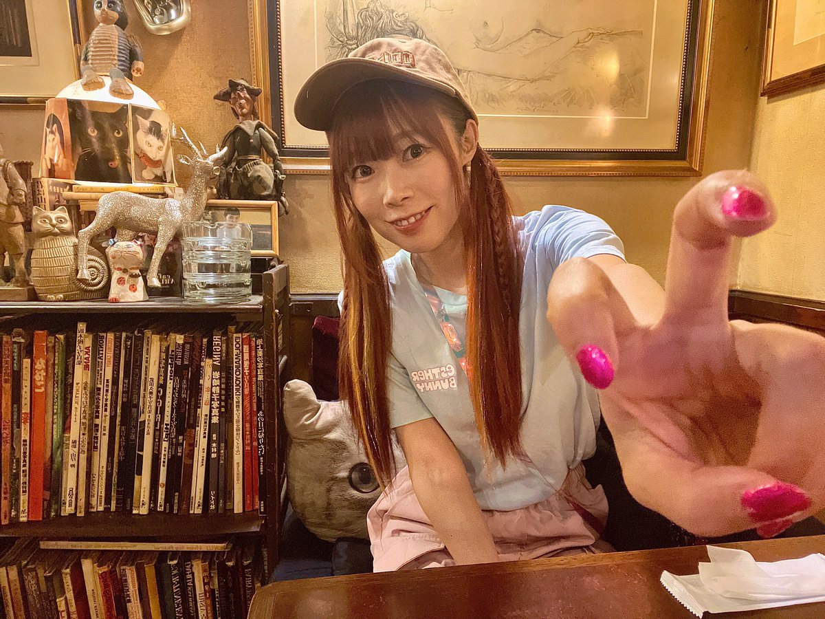 eitaso's tweet image. 週のまんなか水曜日！キミの世界のまんなかもキミでいいんだ！✨おはえいそ💛✨