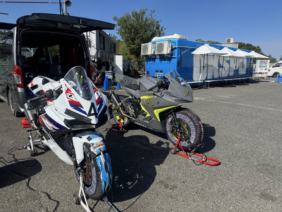 TKda250RR's tweet photo. ハローオケスポ https://t.co/5pjZSV2hLg