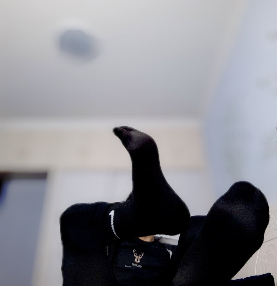 FuckMensSocks's tweet photo. 来贴着闻
#正装丝袜 #正装黑袜 #黑袜臭脚 https://t.co/cq4XM9cppY