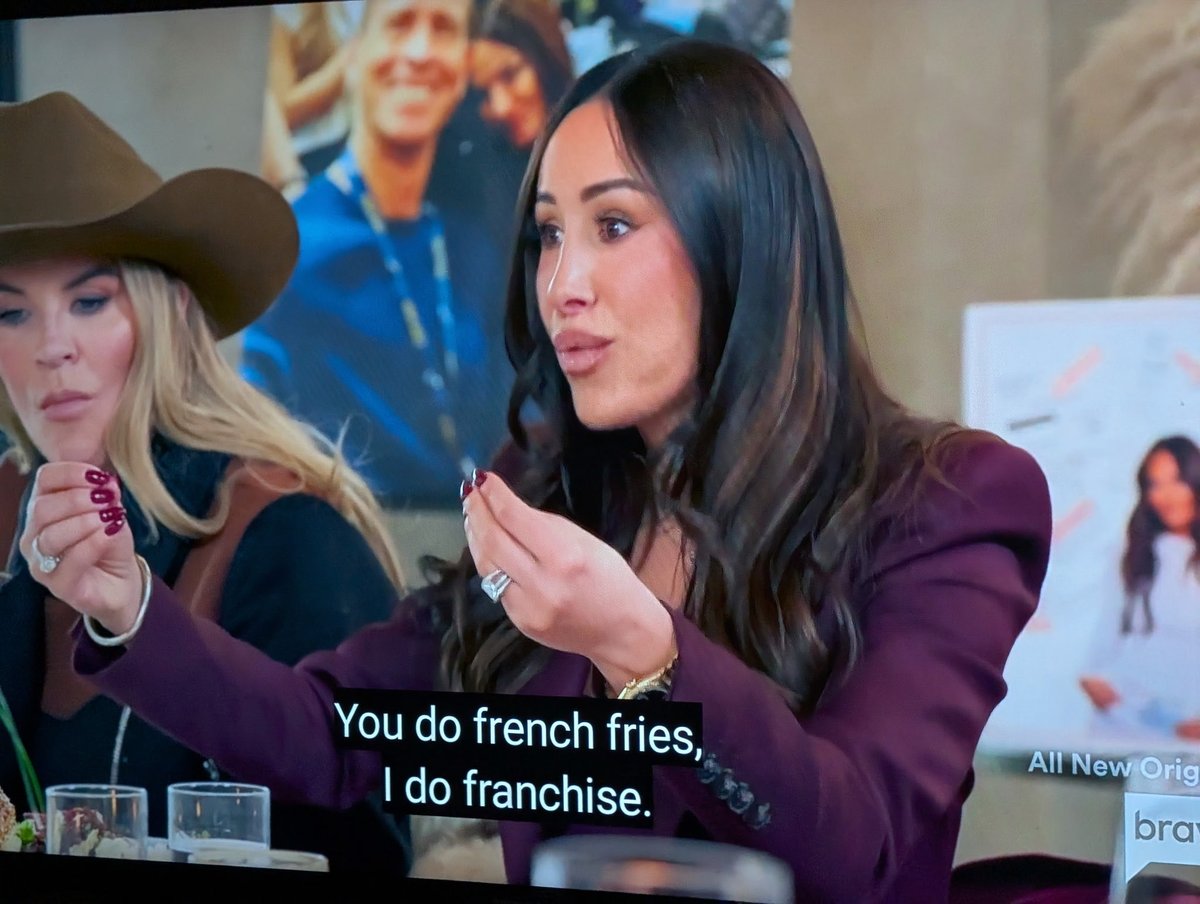 TheLatifah's tweet image. Angie ate Lisa up lmaooo 😭 #RHOSLC
