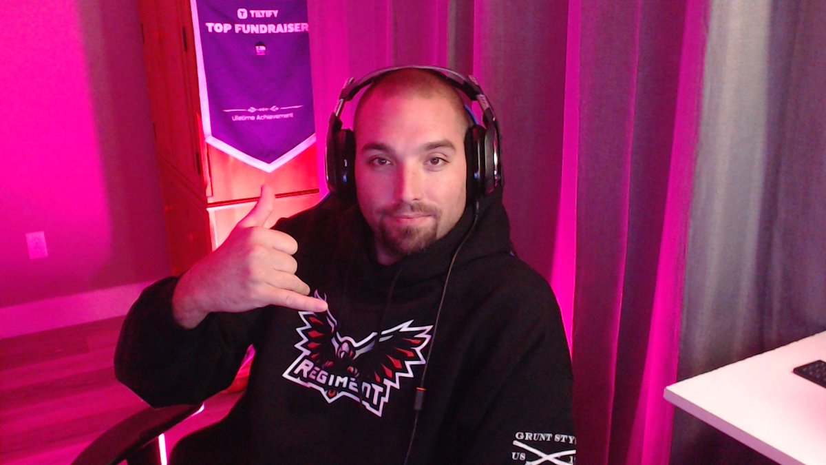 Are We LIVE!?!? Surprise Surprise Im BACK With All The Beers &amp; Vibes! twitch.tv/smfty24