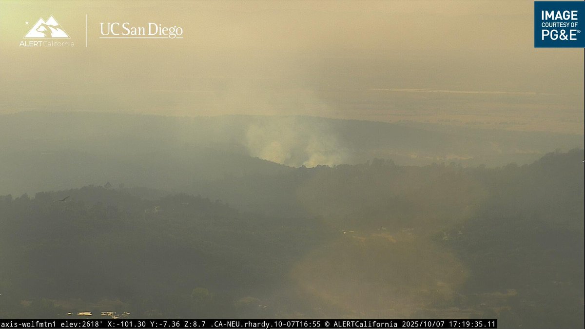 CAWildfiretrack's tweet photo. New start, Nevada County in the Spenceville Wildlife Area.
This is the #NicholsFire and is 5-7 acres in grass/oak woodland with a slow to moderate rate of spread. Ground resources are having trouble accessing, tankers are dropping retardant. https://t.co/c8SK1HdmF2
