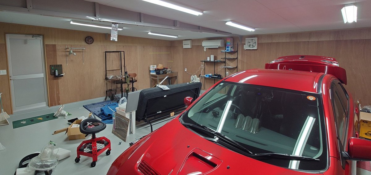 desmo341's tweet photo. ようやく秘密基地らしくなってきたか。。。 https://t.co/YmiNvp01DK