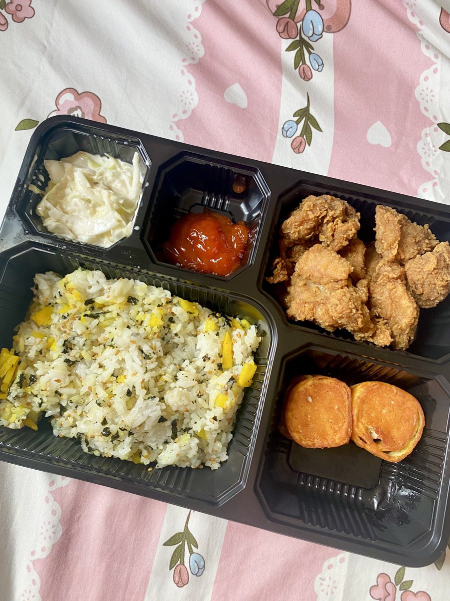 kALEAAA (ivi) 🧸🌷💭 tweet media